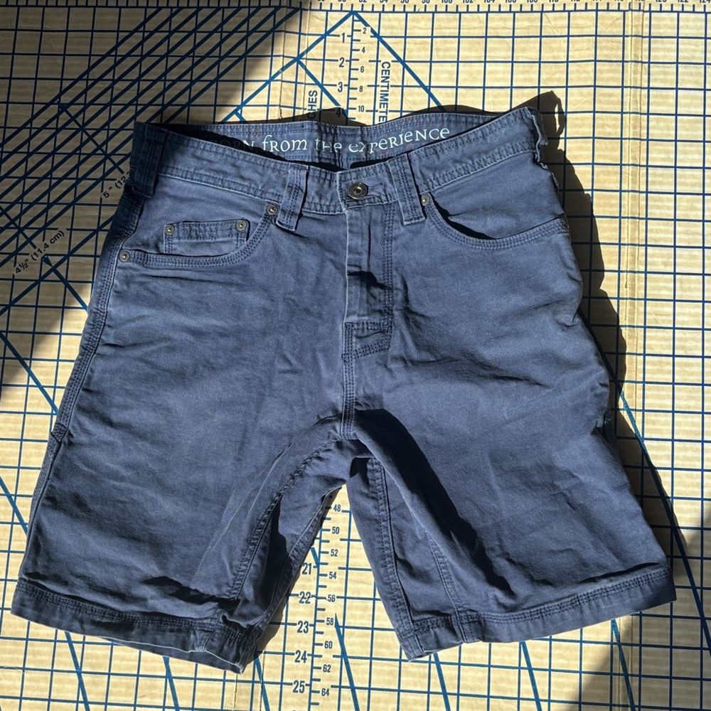 Prana Bronson Men's Dark Blue Shorts size 30w X 9l